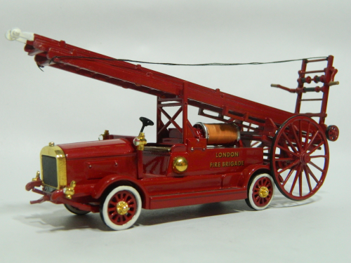 FBM73 1:48 1912 Motor Fire Escape - London Fire Brigade - Built & Painted