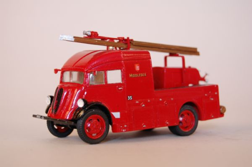FBM04 1:48 Fordson 7v Heavy Unit - Middlesex Fire Brigade - Built & Painted