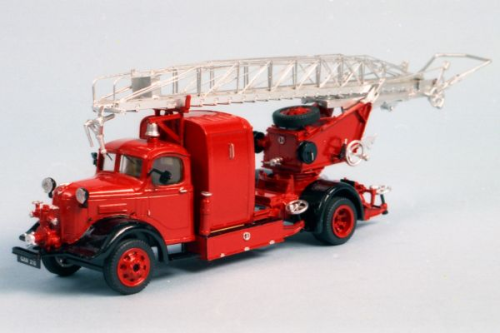 FBM55 1:48 Austin K4 60' Hand Operated Turntable Ladder - Built & Painted