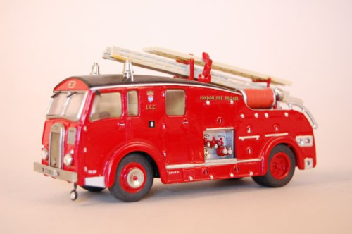 FBM48 1:48 Dennis F7 Pump - London Fire Brigade - Built & Painted