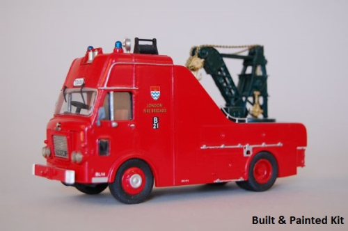 FBM25 1:48 1964 Dennis F107 Breakdown Lorry - London Fire Brigade