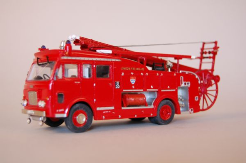 FBM37 1:48 Dennis F108 Pump Escape - London Fire Brigade - Built & Painted