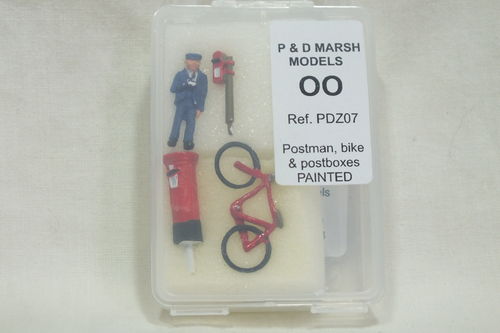 Z07 1:76/OO Postman, Bike & Postboxes Painted