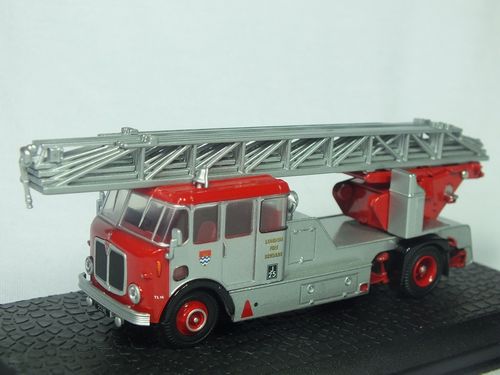 76AM001 1:76 / OO AEC Mercury Turntable Ladder - London Fire Brigade