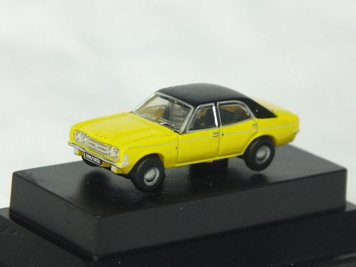 NCOR3002 N Gauge Cortina MkIII - Daytona Yellow